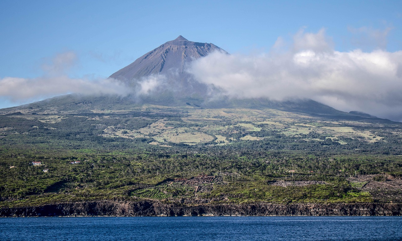 Montanha do Pico y Casa da Montanha