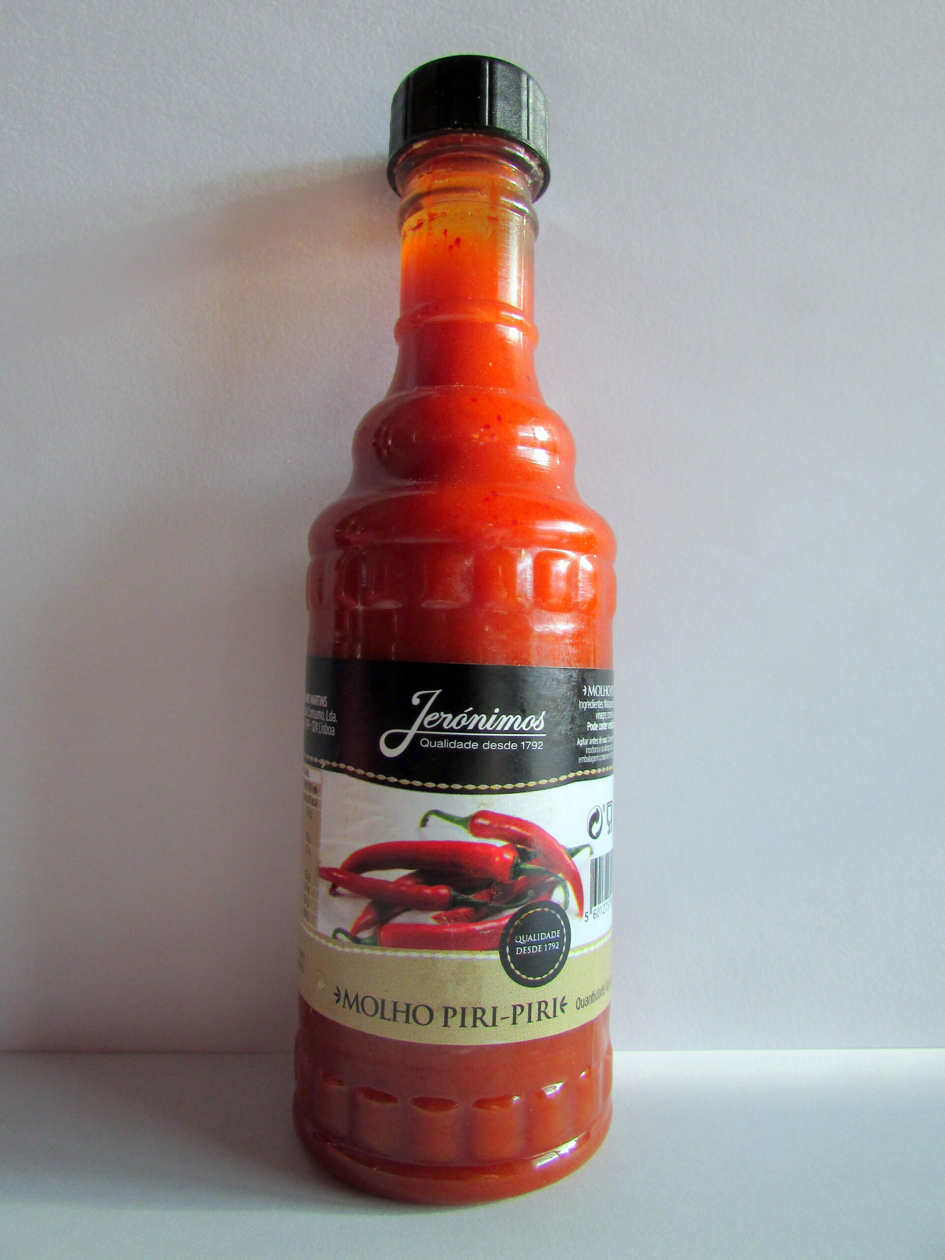 Salsa piri-piri de Portugal Botella de salsa piri-piri portuguesa