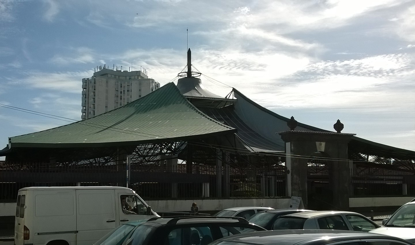 Exterior do Mercado da Graça em Ponta Delgada, ilha de São Miguel